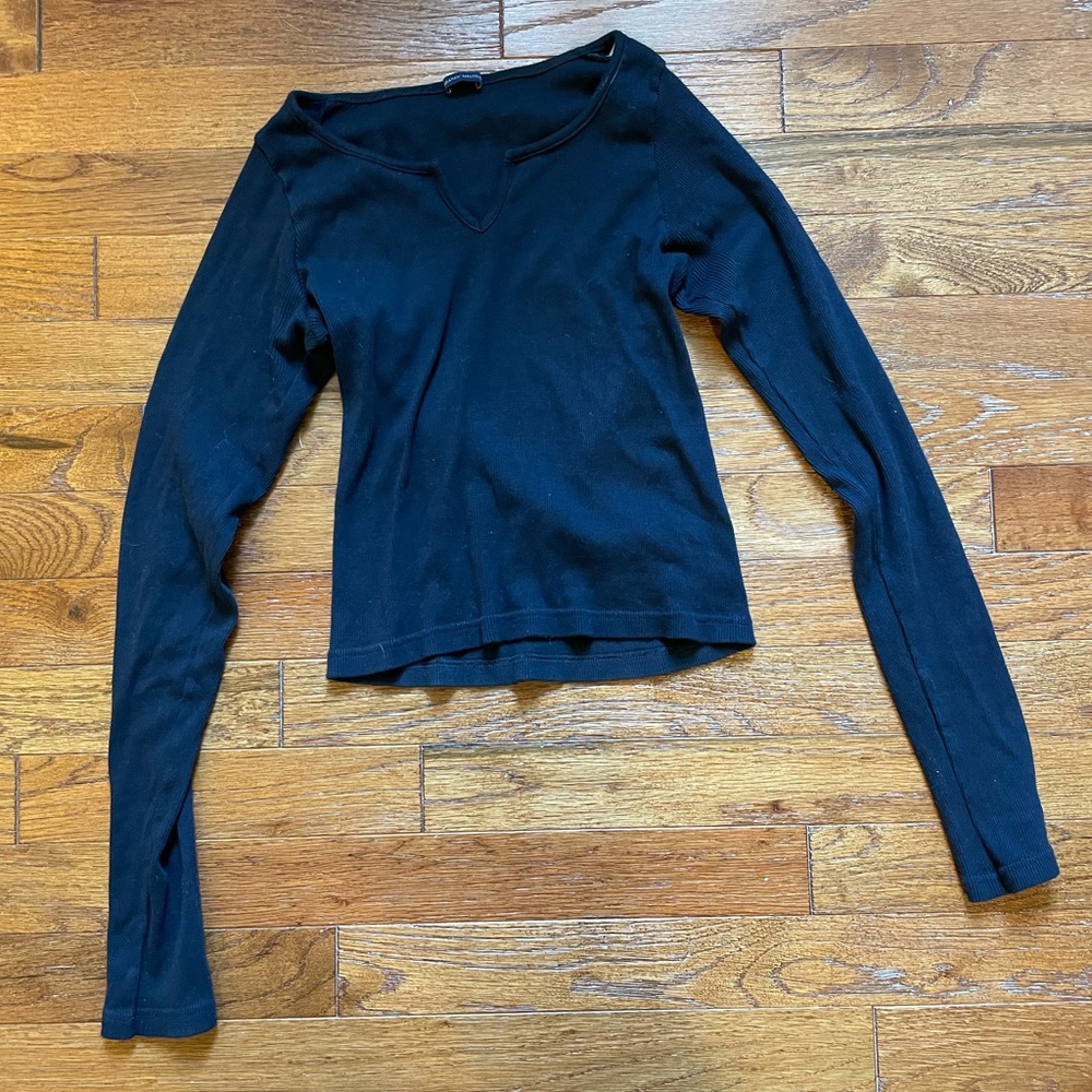 brandy Melville long sleeve tee